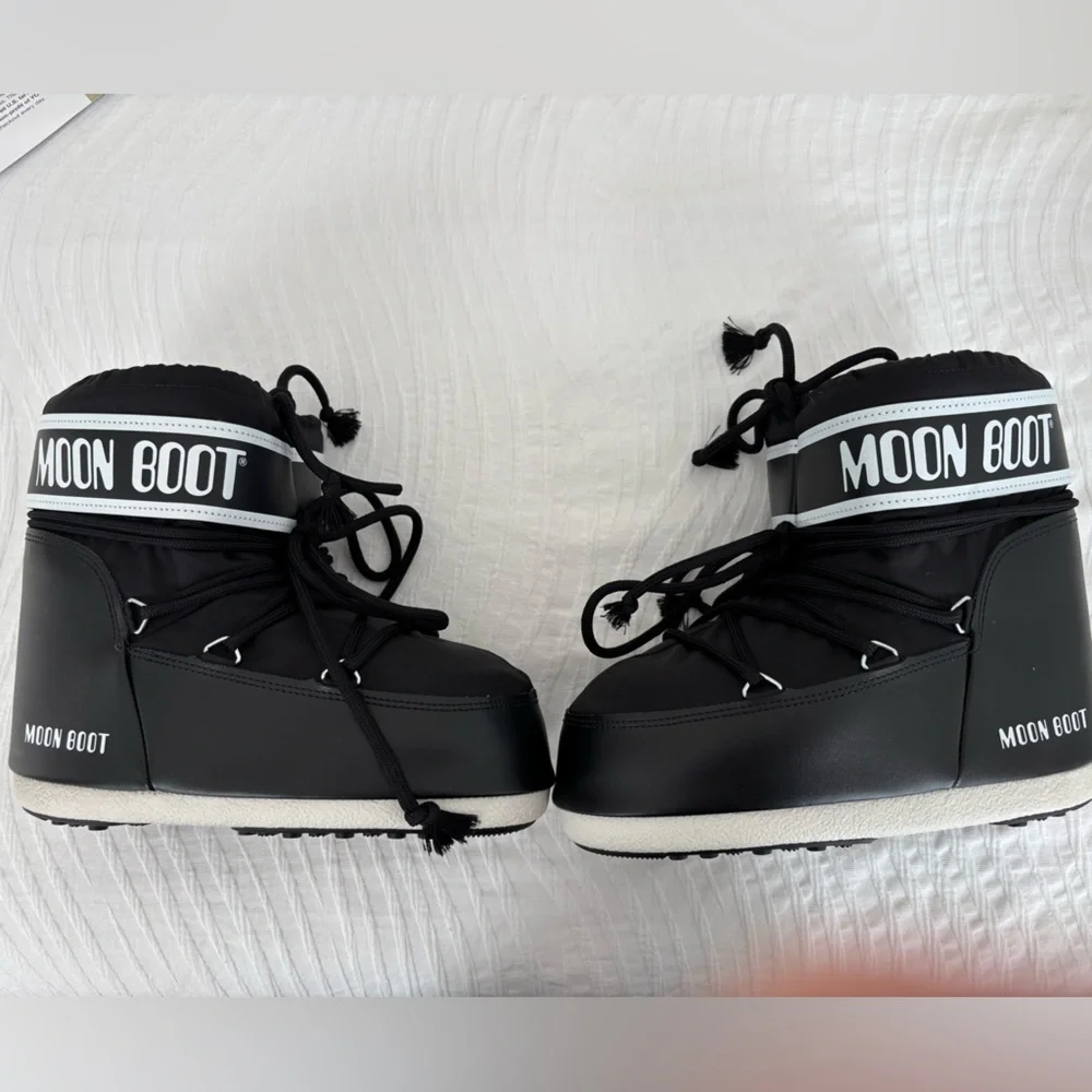 Moon Boot ICON LOW BLACK NYLON BOOTS - Picture 3 of 13